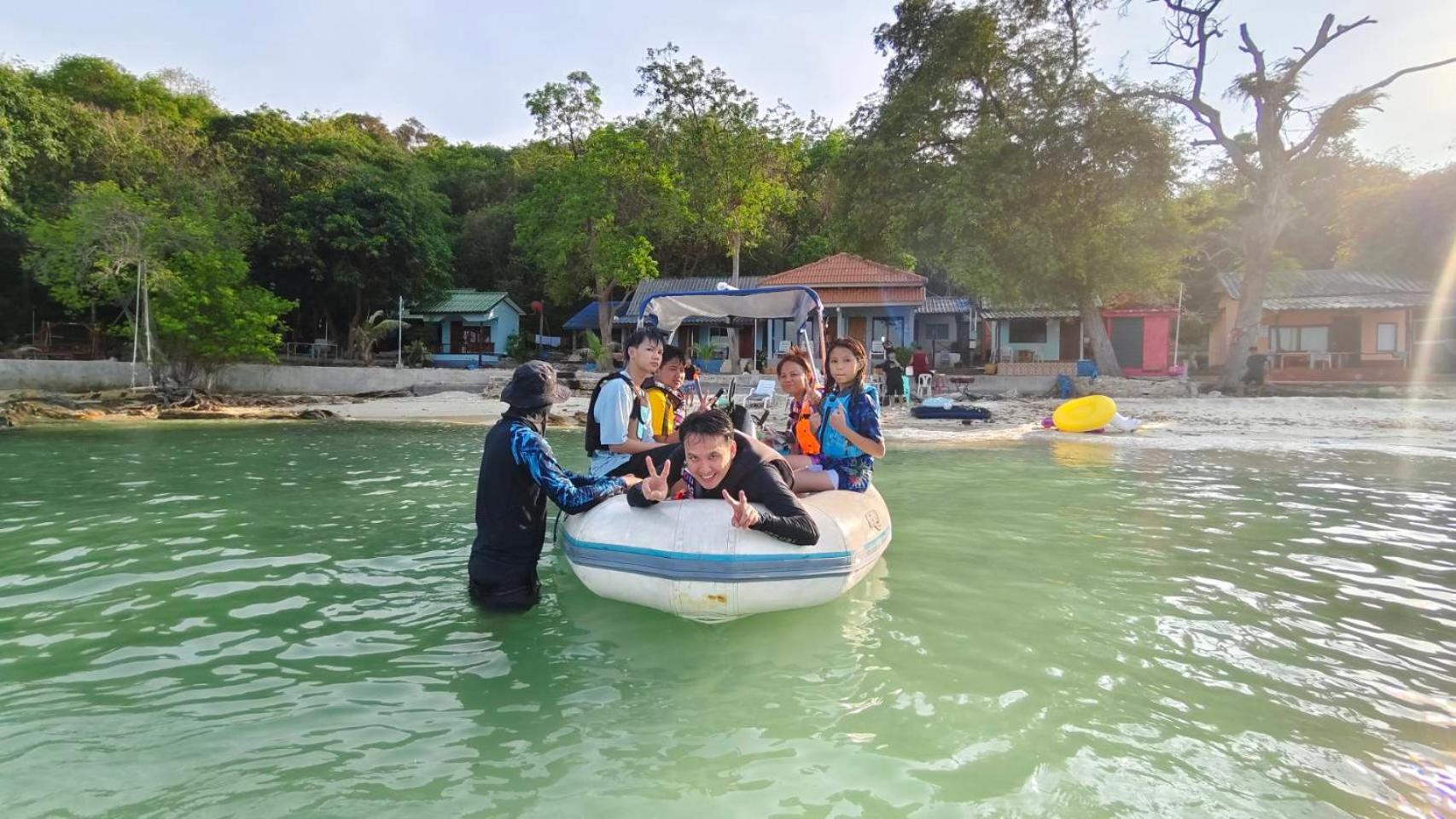 ลุงดำฮัทบีช Hotel Koh Samet Ngoại thất bức ảnh